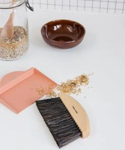 Andree Jardin Wooden Table Brush & Dustpan Cookware
