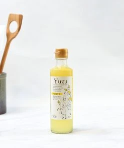 Oochi Ingredients Yuzu & Honey Vinegar 270ml