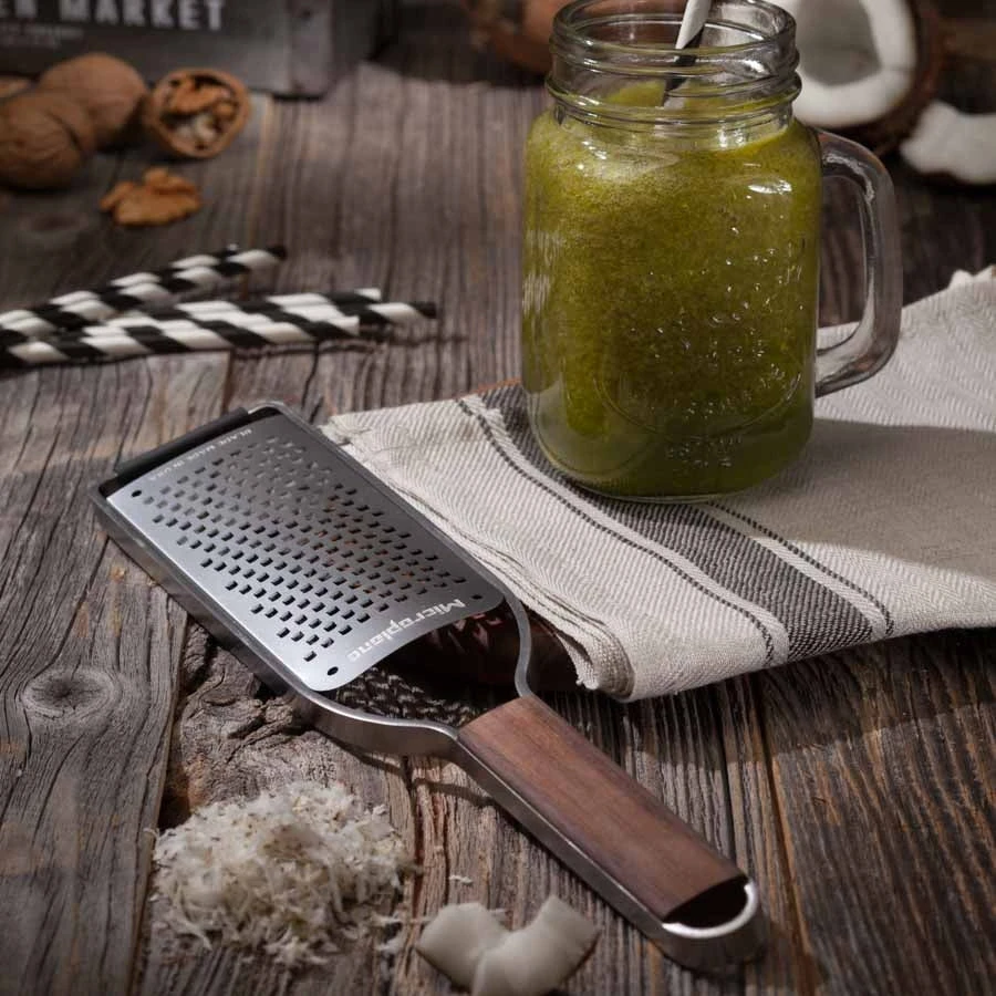 Cookware Master Series Walnut Microplane Gourmet Coarse Grater 5 Cookware Master Series Walnut Microplane Gourmet Coarse Grater