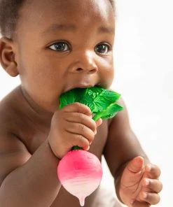 Oli & Carol Gifts Ramona The Radish Teething Toy